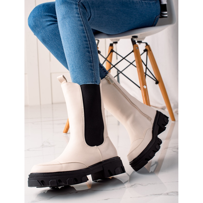 Small Swan Bottes hautes sur la plate-forme beige 1 Small Swan Bottes hautes sur la plate-forme beige 1