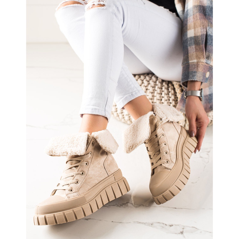 TRENDI Bottes, Baskets Avec Peau De Mouton beige 2