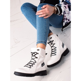 Groto Gogo Blanc Chaud Ouvriers blanche 1 Groto Gogo Blanc Chaud Ouvriers blanche 1