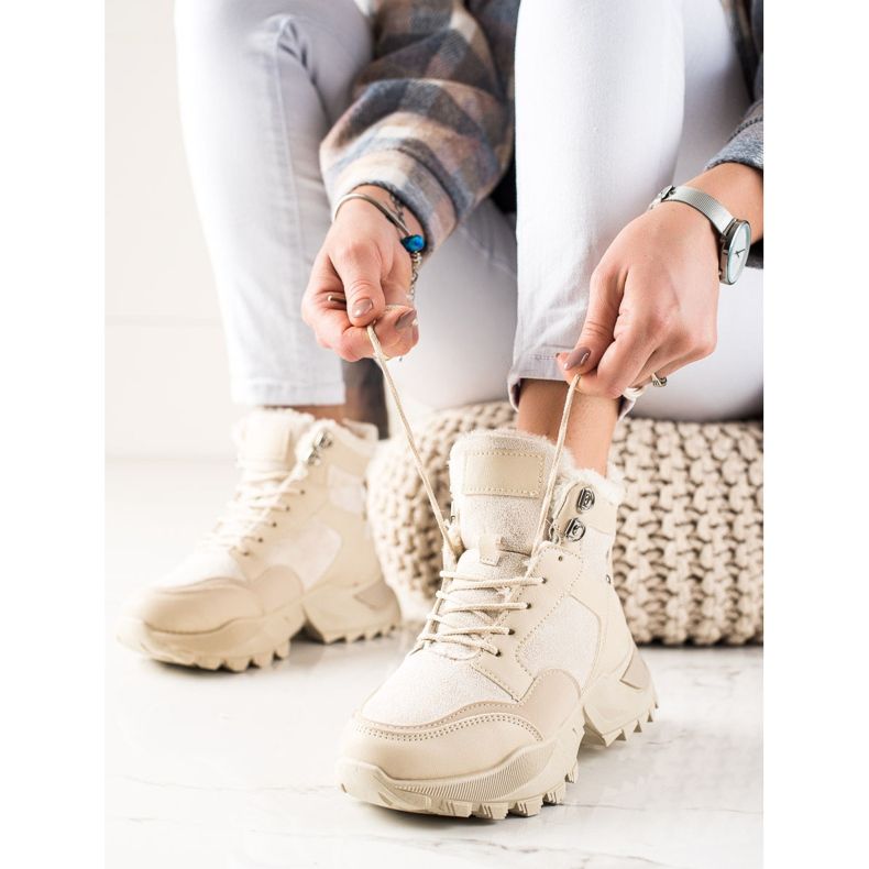 TRENDI Bottes chaudes à lacets beige 1 TRENDI Bottes chaudes à lacets beige 1