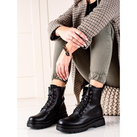 Trappers isolés classiques noir 1