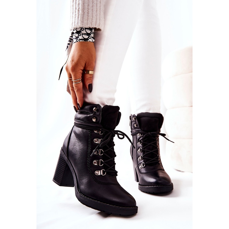 Bottes Chaudes Sur Un Poteau Noir Charmmis le noir 1