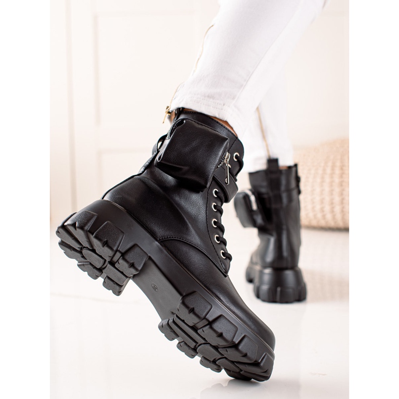 TRENDI Trappeurs à la mode le noir 1