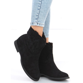 Bottes sur un coin Astrid Black caché le noir 5