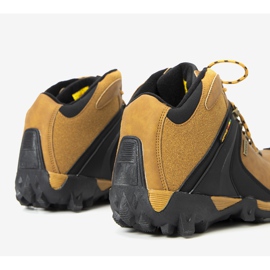 Chaussures de sport isolées Barry pour hommes camel jaune 2