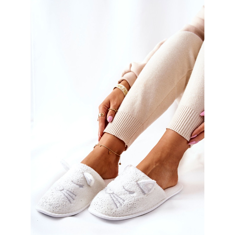 Chaussons chaton brillant avec oreilles Kaisy blanches 2