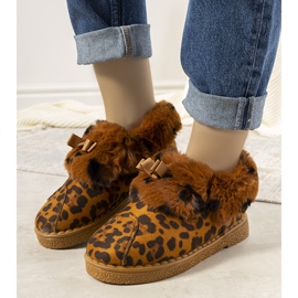 Chaussons marron avec fourrure isolée Valle brun jaune 1