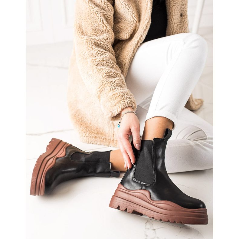 TRENDI Bottines Chelsea sur la plateforme de mode noir 1