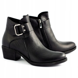 Olivier Bottes en cuir noir 2