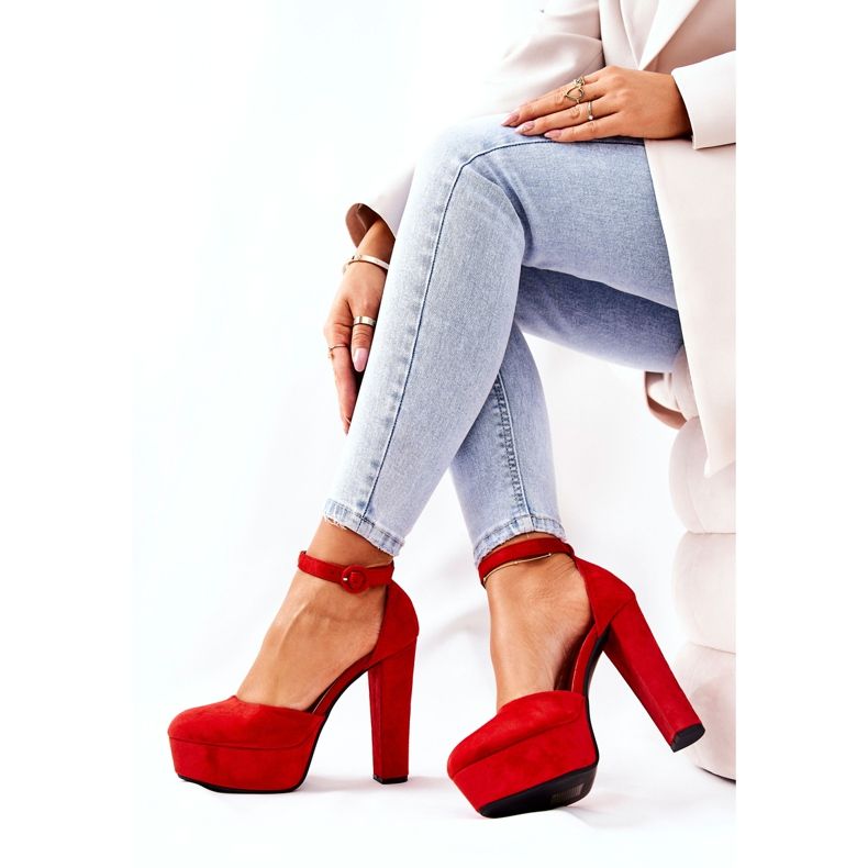 WS1 Escarpins sur une plate-forme en daim rouge Netel Post 1