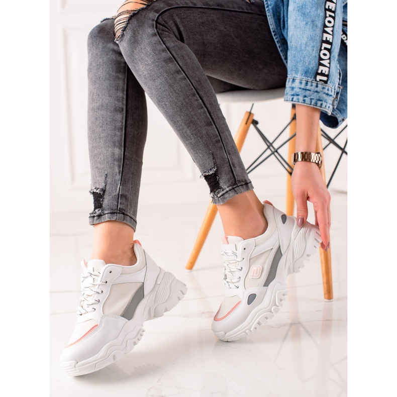 Evento Baskets blanches à la mode gris 2