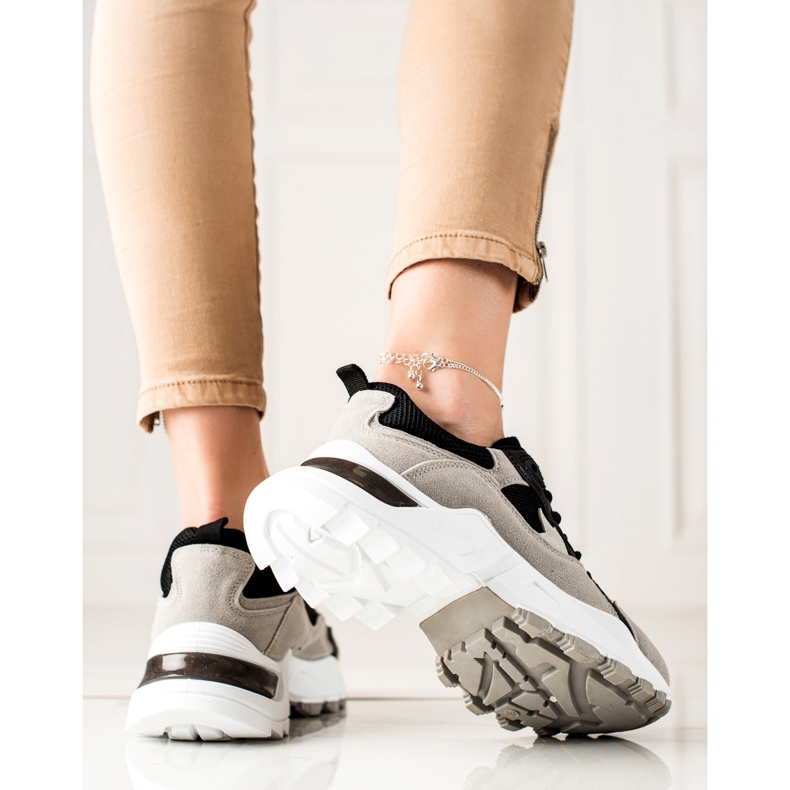 Sweet Shoes Baskets grises et noires 1