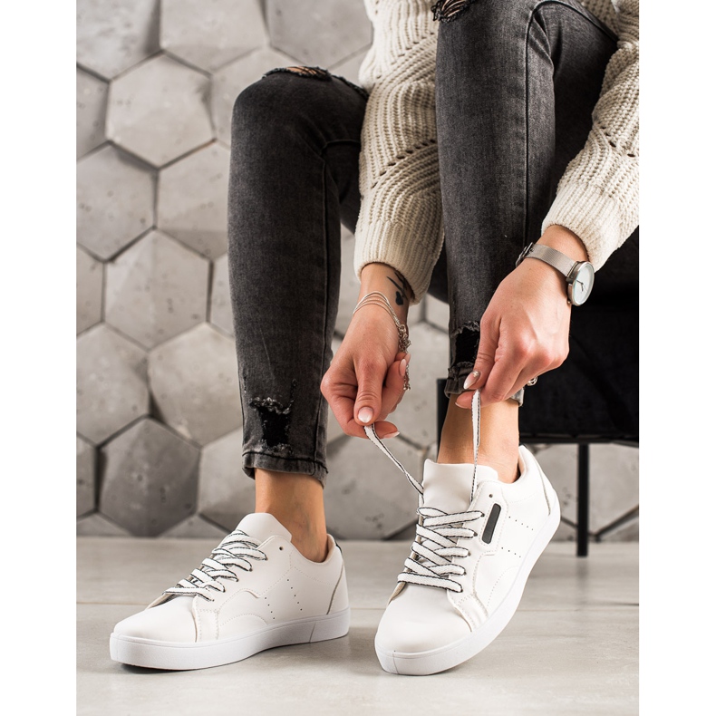 TRENDI Chaussures de sport légères en cuir écologique blanche le noir 1