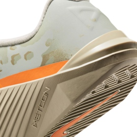 Chaussure d'entraînement Nike Metcon 6 M CK9388 028 beige orange 2