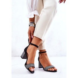 PA2 Sandales En Cuir On A Bar Noir Et Argent Lorene 2