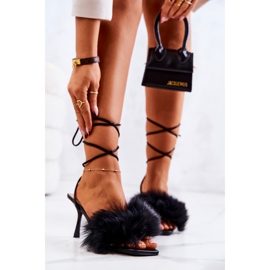 FM1 Lindsay Sandales noires sur un talon haut avec de la fourrure le noir 2