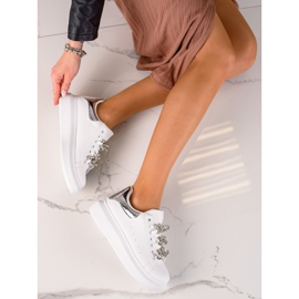 TRENDI Sneaks à la mode avec une chaîne blanche 5