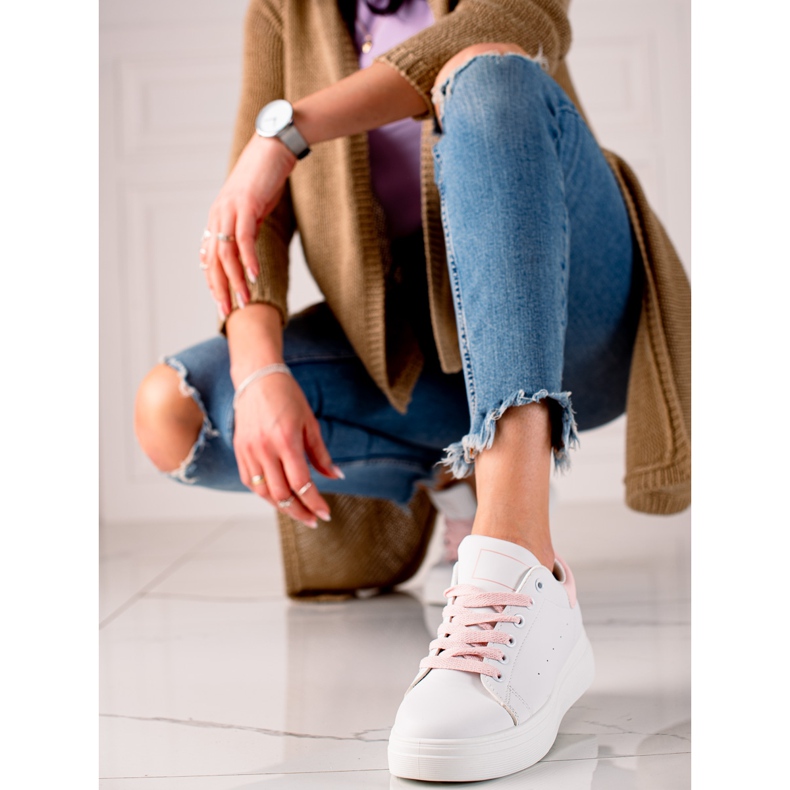 Ideal Shoes Baskets blanches classiques 1