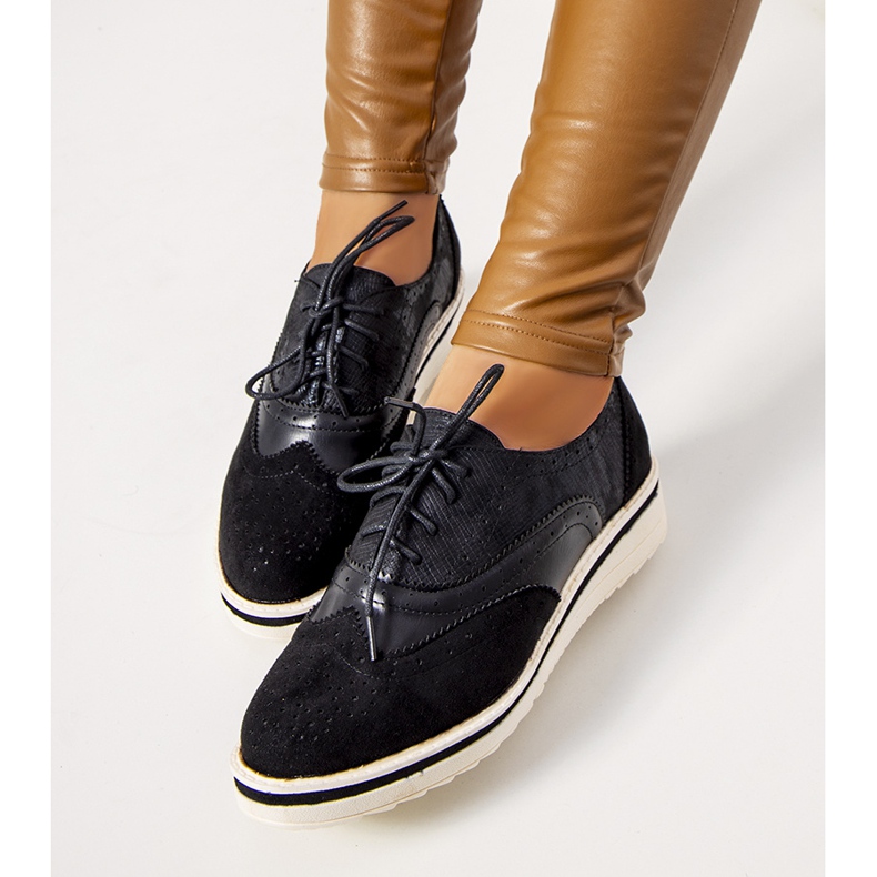 Chaussures oxford noires pour femmes de Beco 1