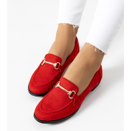 Les mocassins à talon plat rouges de Tracy 1