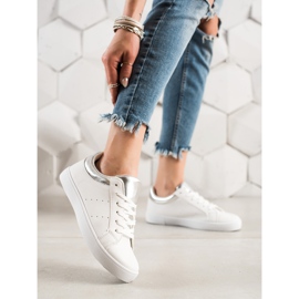 TRENDI Chaussures de sport blanches avec cuir écologique 1 TRENDI Chaussures de sport blanches avec cuir écologique 1