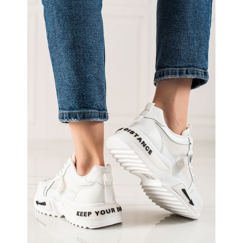 TRENDI Baskets mode blanches 1