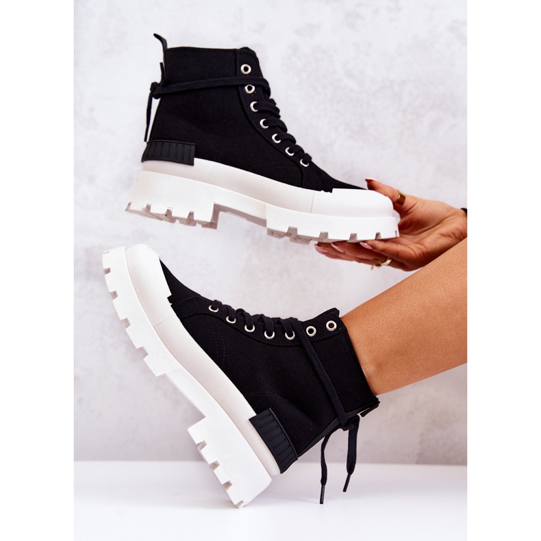 PS1 Bottes noires nouées Faithfull 1