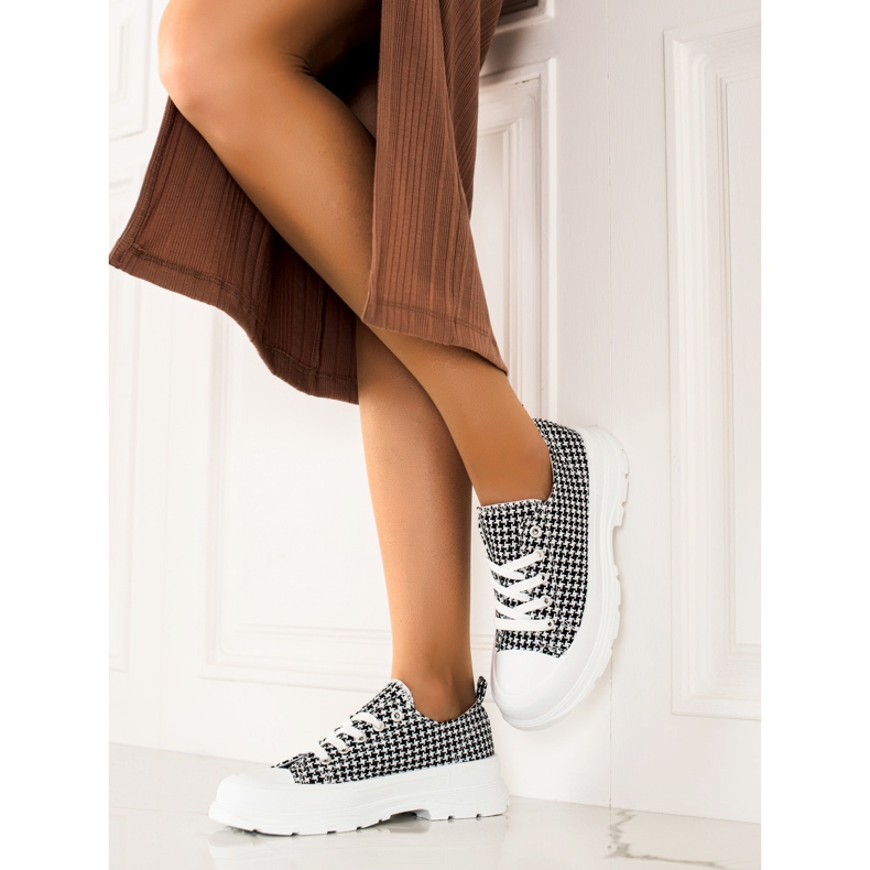 Bona Baskets basses à carreaux blanche le noir 2 Bona Baskets basses à carreaux blanche le noir 2