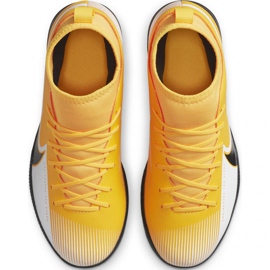 Nike Mercurial Superfly 7 Club Ic Jr AT8153 801 chaussures de football jaune oranges et rouges 2