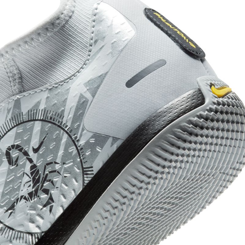 Nike Phantom Gt Academy Df Se Ic Jr DA2288-001 chaussures de football argent argent 1 Nike Phantom Gt Academy Df Se Ic Jr DA2288-001 chaussures de football argent argent 1