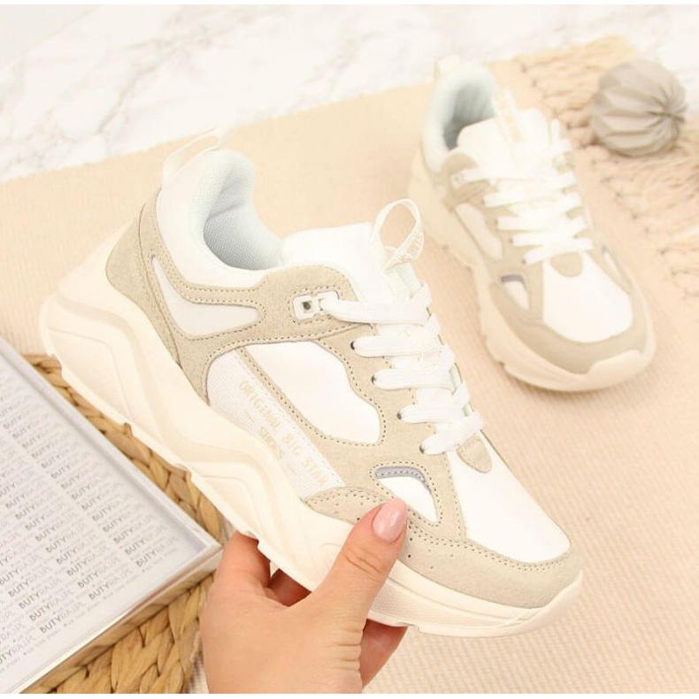 Baskets sur la plateforme Big Star W GG274657 blanc blanche 1