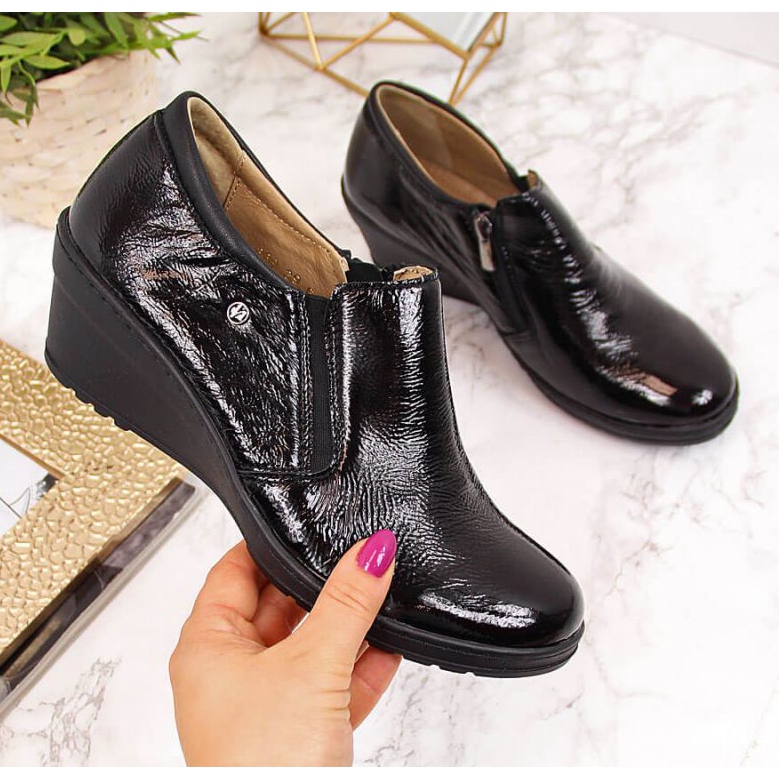 Chaussures en cuir laqué Helios W 389 noir 1