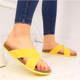 Chaussons en cuir Big Star W HH274596 jaunes 2