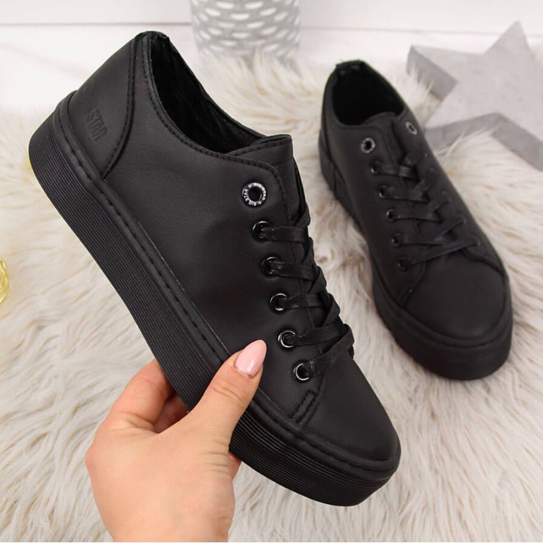 Baskets basses noires sur la plateforme Big Star W II274098 le noir 1 Baskets basses noires sur la plateforme Big Star W II274098 le noir 1