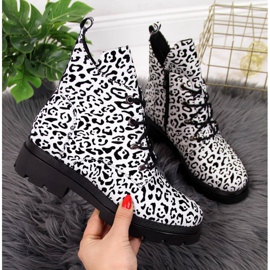 Bottines isolées Filippo W PAW284B blanc noir 1