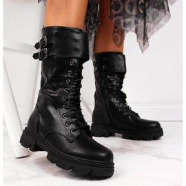 Travailleurs isolés sur la plateforme Vinceza W JAN54 noir blanche le noir 2 Travailleurs isolés sur la plateforme Vinceza W JAN54 noir blanche le noir 2