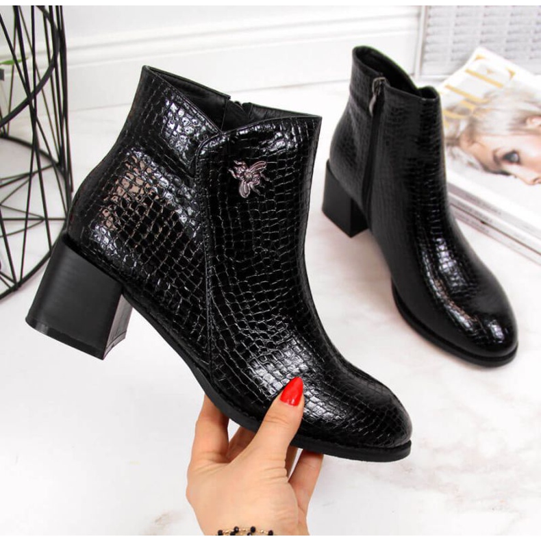 Bottes noires avec une mouche en peau de serpent Filippo W PAW287 1