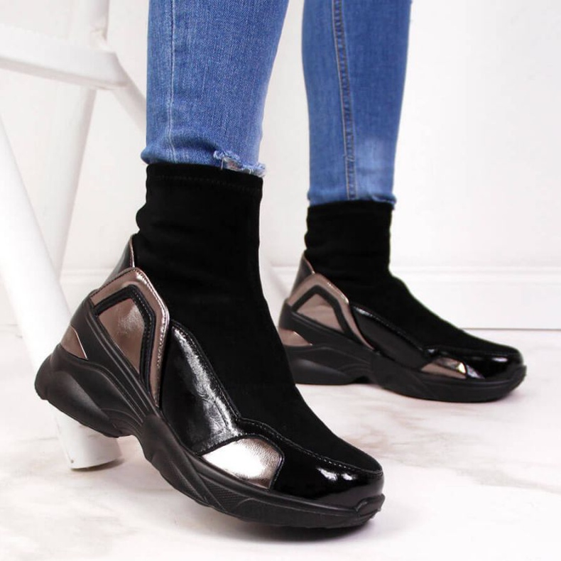 Chaussures compensées noires par T.Sokolski W SCA140 2