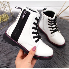 Bottes laquées isolées Jr EVE327B blanc 1