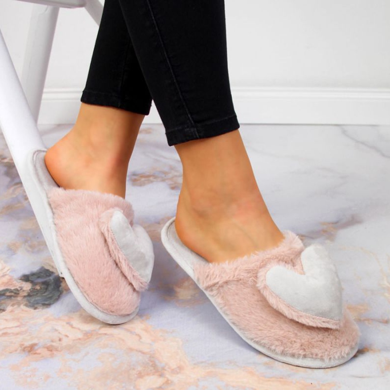 Maison chaussons avec un coeur News W EVE332A rose 1