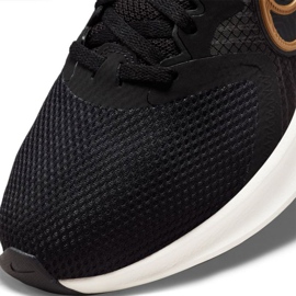 Nike Downshifter 11 W chaussures de course CW3413 002 le noir 4
