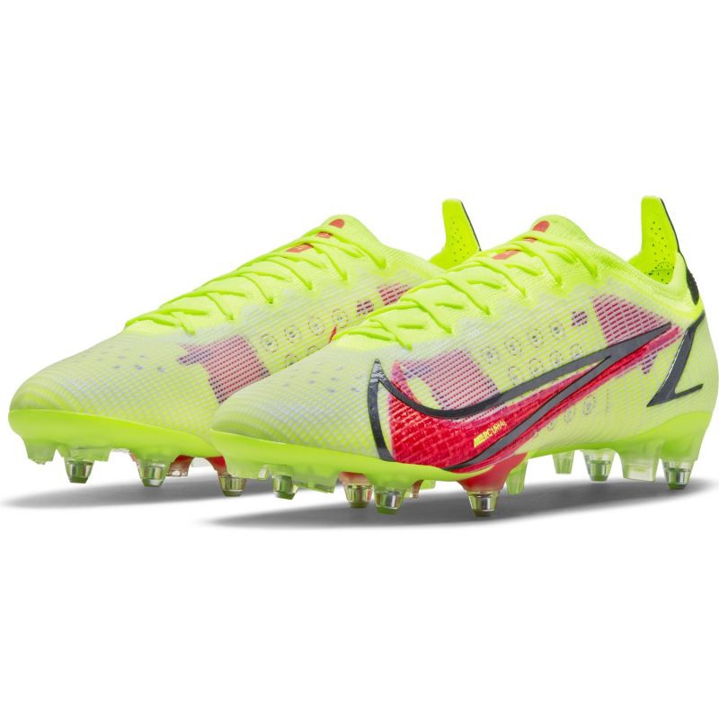 Chaussures de football SG en vert et rouge - Élite Pro Nike