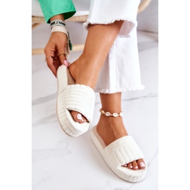 FJ1 Chaussons Chaussons Sur Une Plateforme Lilly Beige Clair 1 FJ1 Chaussons Chaussons Sur Une Plateforme Lilly Beige Clair 1