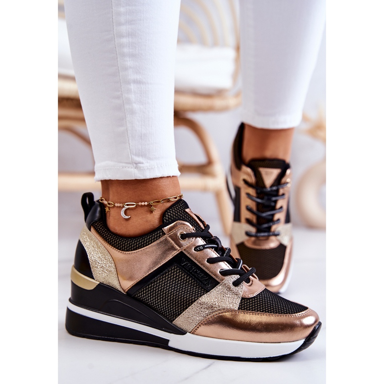 Vinceza Chaussures de Sport Baskets Noir et Doré Sharon le noir d'or 1