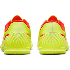 Nike Mercurial Vapor 14 Club Ic Jr CV0826 760 chaussures de football jaune vert 3