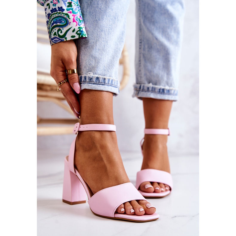 FJ1 Sandales en cuir sur une barre Estrella rose 1