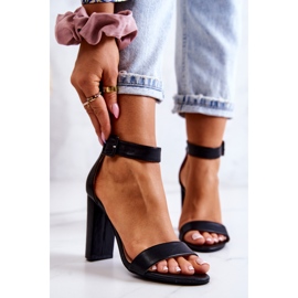 Sandales noires à talons Georgina le noir 2 Sandales noires à talons Georgina le noir 2