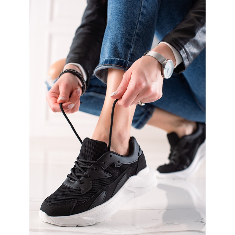 Ideal Shoes Baskets classiques le noir 1