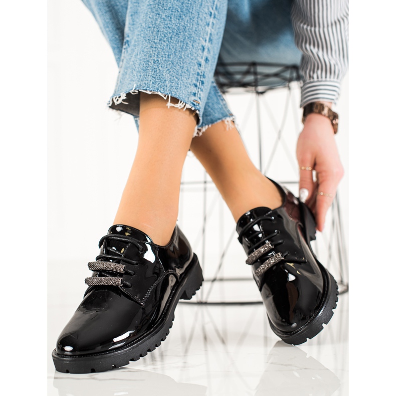 Goodin Richelieus laqués le noir 1