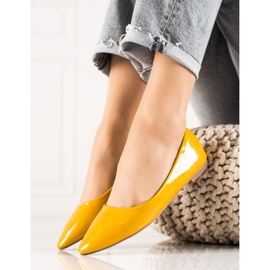 Encor Ballerine Laquée Au Spitz jaune 2